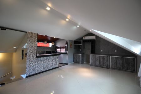 Casa de condomínio à venda com 122m², 3 quartos e 1 vagaÁrea comum