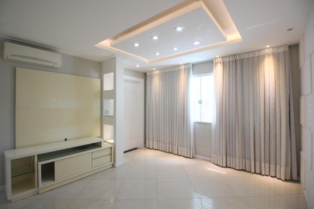 Sala de casa de condomínio à venda com 3 quartos, 122m² em Taquara, Rio de Janeiro