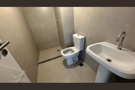 Apartamento para alugar com 82m², 2 quartos e 1 vaga Apartamento para alugar com 82m², 2 quartos e 1 vagaBanheiro da Suíte