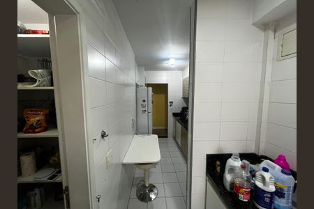 Apartamento à venda com 118m², 4 quartos e 2 vagas Apartamento à venda com 118m², 4 quartos e 2 vagasÁrea de Serviço