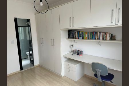 Casa de condomínio à venda com 200m², 3 quartos e 2 vagas Casa de condomínio à venda com 200m², 3 quartos e 2 vagasSuíte 2