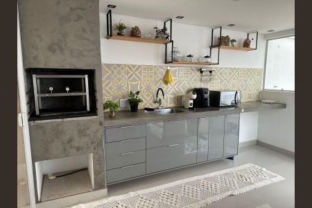 Casa de condomínio à venda com 200m², 3 quartos e 2 vagas Casa de condomínio à venda com 200m², 3 quartos e 2 vagasEspaço Gourmet