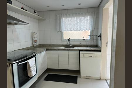 Casa de condomínio à venda com 200m², 3 quartos e 2 vagas Casa de condomínio à venda com 200m², 3 quartos e 2 vagasCozinha