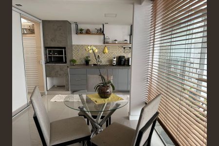 Casa de condomínio à venda com 200m², 3 quartos e 2 vagas Casa de condomínio à venda com 200m², 3 quartos e 2 vagasEspaço Gourmet