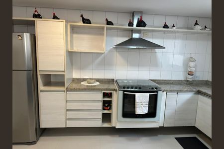 Casa de condomínio à venda com 200m², 3 quartos e 2 vagas Casa de condomínio à venda com 200m², 3 quartos e 2 vagasCozinha