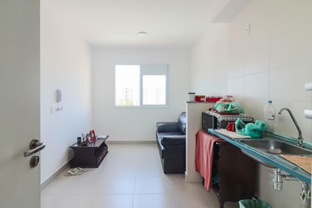 Sala/Cozinha de apartamento à venda com 2 quartos, 32m² em Jardim Celeste, São Paulo