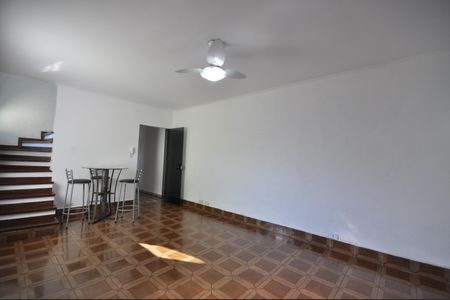 Sala de casa para alugar com 3 quartos, 150m² em Horto Florestal, São Paulo