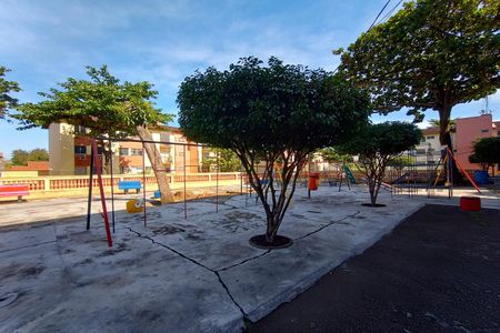 Apartamento à venda com 49m², 2 quartos e sem vagaÁrea comum - Playground