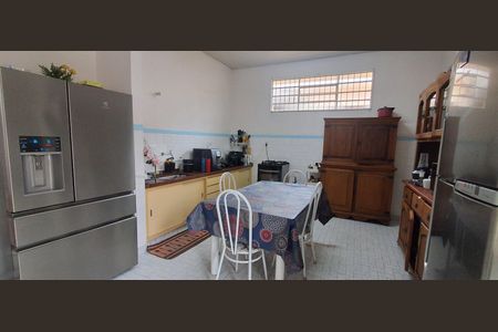 Casa para alugar com 383m², 4 quartos e 3 vagasCozinha