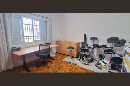 Casa para alugar com 383m², 4 quartos e 3 vagasQuarto 1