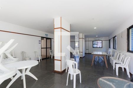 Apartamento à venda com 60m², 2 quartos e 1 vaga Apartamento à venda com 60m², 2 quartos e 1 vagaÁrea comum - Salão de festas