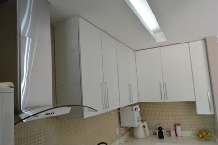 Apartamento à venda com 60m², 2 quartos e 1 vaga Apartamento à venda com 60m², 2 quartos e 1 vagaCozinha
