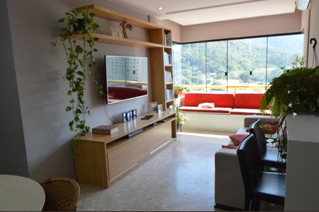Apartamento à venda com 60m², 2 quartos e 1 vagaSala
