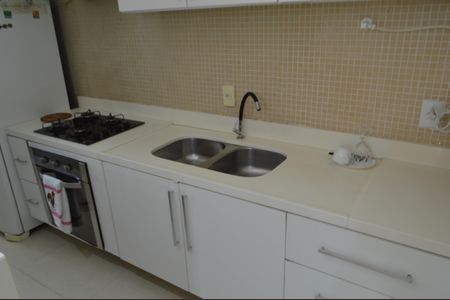 Apartamento à venda com 60m², 2 quartos e 1 vaga Apartamento à venda com 60m², 2 quartos e 1 vagaCozinha