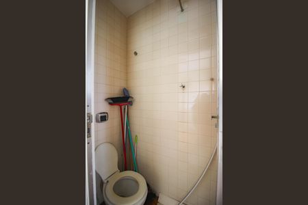 Apartamento para alugar com 115m², 3 quartos e 1 vaga Apartamento para alugar com 115m², 3 quartos e 1 vagaBanheiro de Serviço