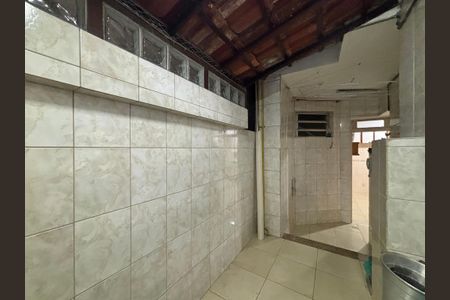 Apartamento para alugar com 115m², 3 quartos e sem vaga Apartamento para alugar com 115m², 3 quartos e sem vagaÁrea de serviço