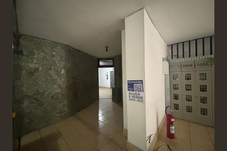 Apartamento para alugar com 115m², 3 quartos e sem vaga Apartamento para alugar com 115m², 3 quartos e sem vagaPlaca