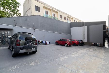 Casa de condomínio à venda com 52m², 2 quartos e 1 vaga Casa de condomínio à venda com 52m², 2 quartos e 1 vagaEstacionamento