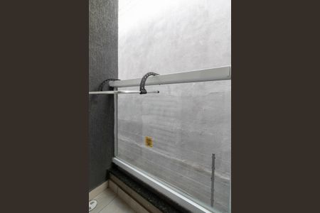 Casa de condomínio à venda com 52m², 2 quartos e 1 vaga Casa de condomínio à venda com 52m², 2 quartos e 1 vagaSacada Quarto 2