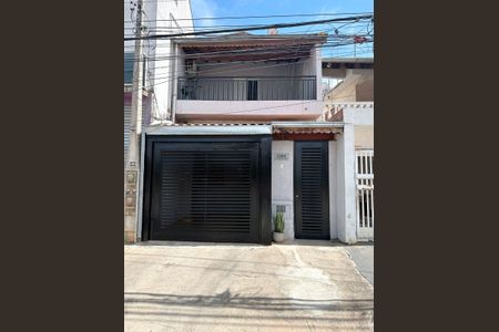 Casa para alugar com 104m², 1 quarto e 1 vaga Casa para alugar com 104m², 1 quarto e 1 vagaFachada