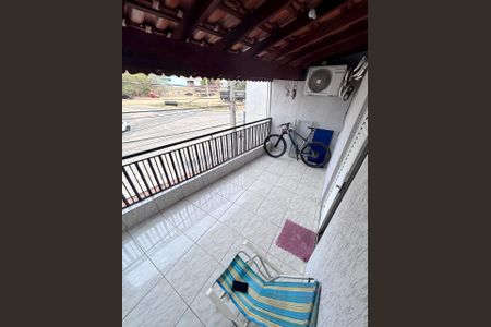 Sacada de casa à venda com 1 quarto, 104m² em Medeiros, Jundiaí