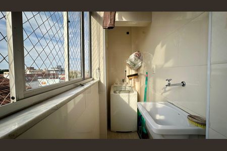 Apartamento à venda com 88m², 3 quartos e 2 vagas Apartamento à venda com 88m², 3 quartos e 2 vagasÁrea de Serviço