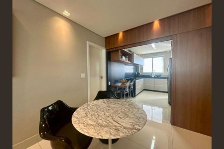 Apartamento à venda com 3 quartos, 127m² em Vale do Sereno, Nova Lima