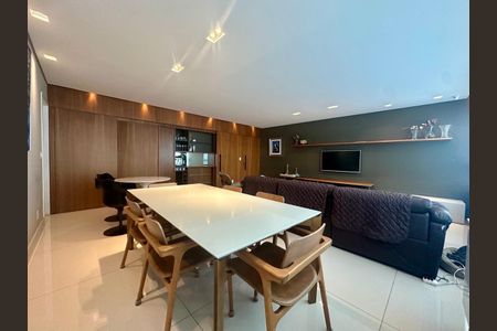 Apartamento à venda com 3 quartos, 127m² em Vale do Sereno, Nova Lima