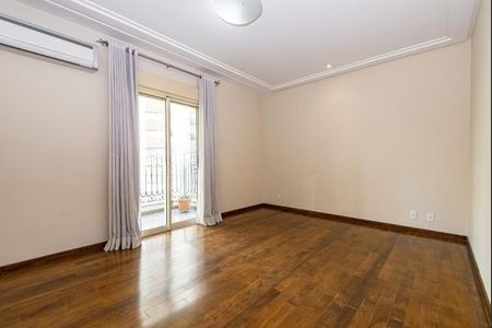 Apartamento à venda com 311m², 4 quartos e 6 vagas