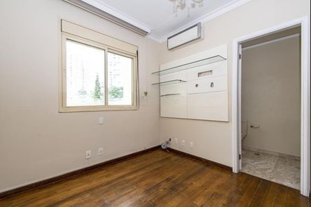 Apartamento à venda com 311m², 4 quartos e 6 vagas