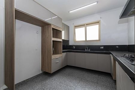 Apartamento à venda com 311m², 4 quartos e 6 vagas