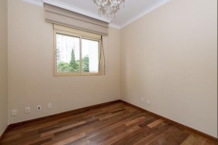 Apartamento à venda com 311m², 4 quartos e 6 vagas