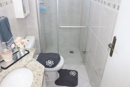 Apartamento à venda com 80m², 2 quartos e 2 vagasBanheiro 1
