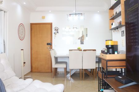 Apartamento à venda com 80m², 2 quartos e 2 vagasSala