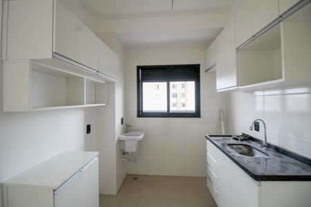 Apartamento à venda com 50m², 2 quartos e 1 vaga Apartamento à venda com 50m², 2 quartos e 1 vagaCozinha e Área de Serviço