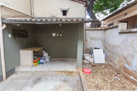Casa à venda com 300m², 6 quartos e 1 vagaÁrea de Serviço da Casa de Fundos