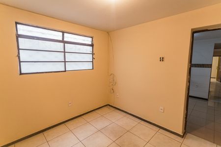 Casa à venda com 300m², 6 quartos e 1 vagaQuarto 2 da Casa de Fundos