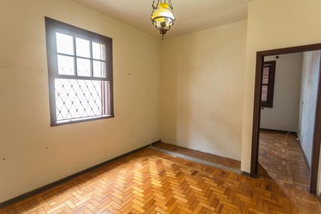 Casa à venda com 300m², 6 quartos e 1 vagaSuíte