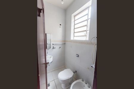 Casa à venda com 300m², 6 quartos e 1 vagaBanheiro da Suíte