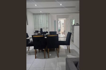 Casa à venda com 3 quartos, 240m² em Itaipu, Niterói