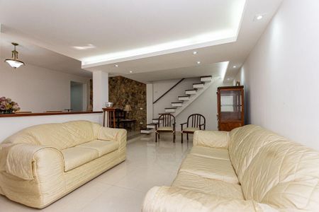 Casa à venda com 3 quartos, 193m² em São Francisco, Niterói