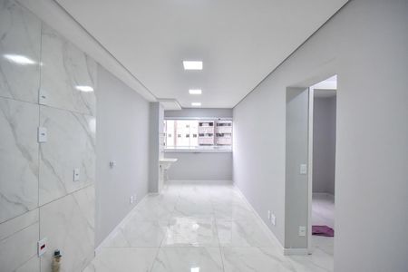 Sala de apartamento para alugar com 2 quartos, 37m² em Jardim São Luís, São Paulo