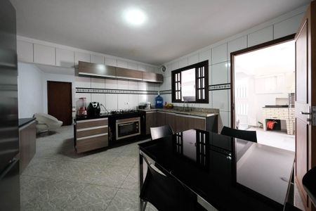 Casa à venda com 120m², 3 quartos e 2 vagasCozinha
