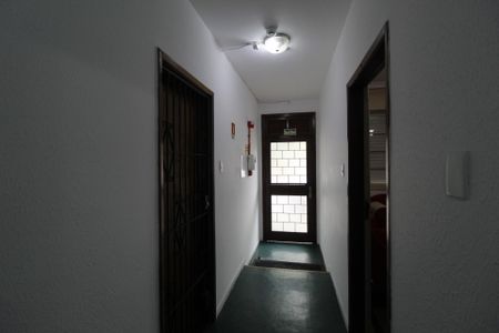 Apartamento à venda com 87m², 2 quartos e sem vagaCorredor