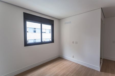 Apartamento para alugar com 92m², 3 quartos e 2 vagas Apartamento para alugar com 92m², 3 quartos e 2 vagasSuíte