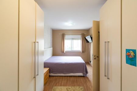 Apartamento à venda com 147m², 3 quartos e 2 vagas Apartamento à venda com 147m², 3 quartos e 2 vagasSuíte