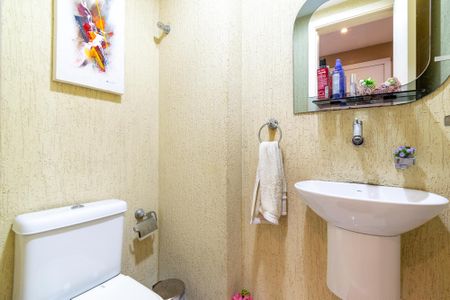 Apartamento à venda com 147m², 3 quartos e 2 vagas Apartamento à venda com 147m², 3 quartos e 2 vagasLavabo