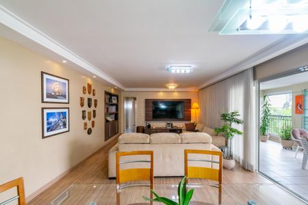 Apartamento à venda com 147m², 3 quartos e 2 vagas Apartamento à venda com 147m², 3 quartos e 2 vagasSala