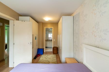 Apartamento à venda com 147m², 3 quartos e 2 vagas Apartamento à venda com 147m², 3 quartos e 2 vagasSuíte