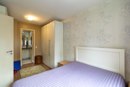 Apartamento à venda com 147m², 3 quartos e 2 vagas Apartamento à venda com 147m², 3 quartos e 2 vagasSuíte